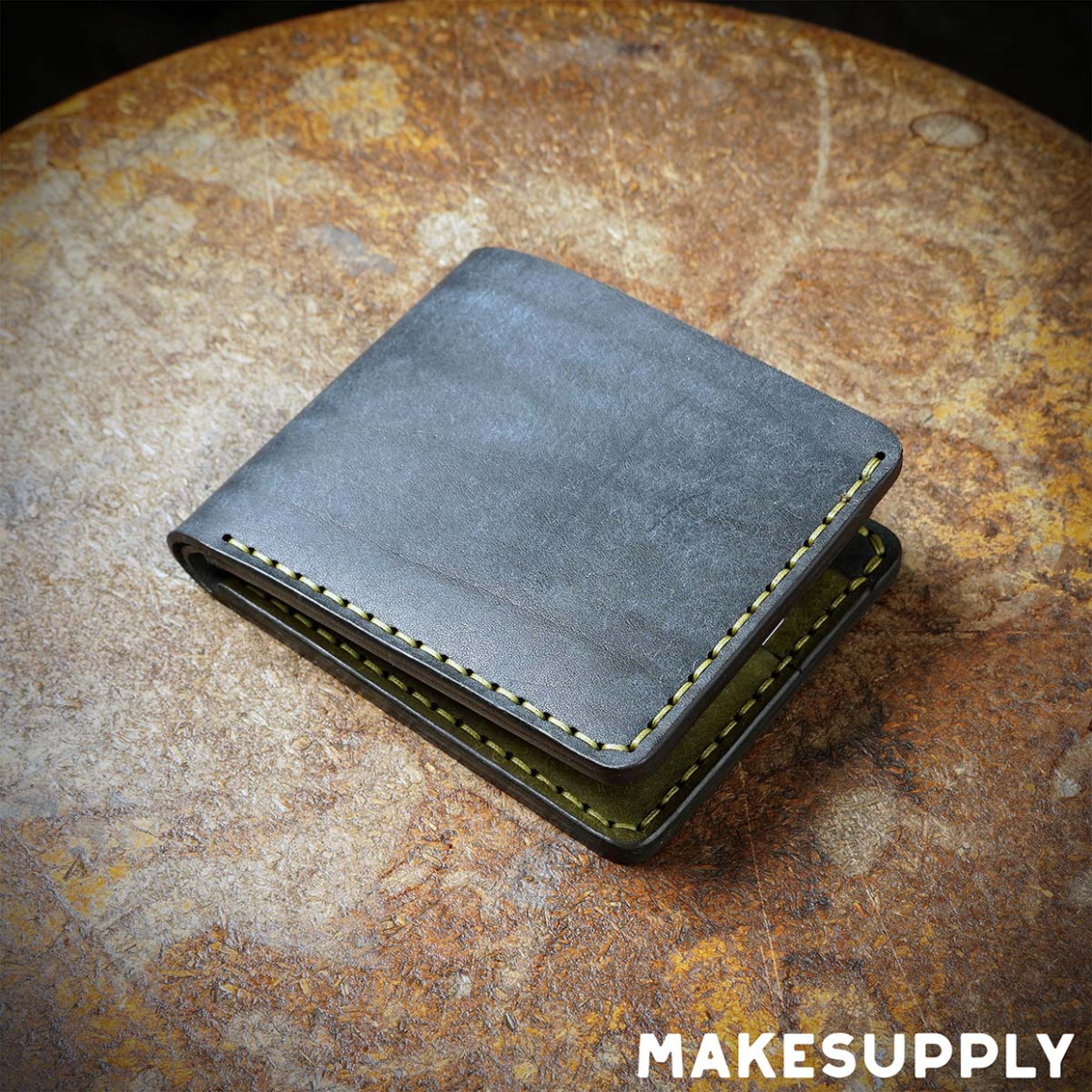 closed leather bi fold wallet minimalist handmade design free pdf pattern