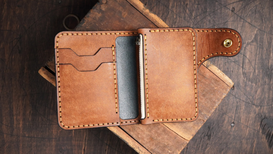 free leather vertical snap wallet pattern PDF finished wallet