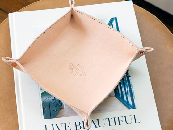 simple leather valet tray pattern finished example with riveted corners